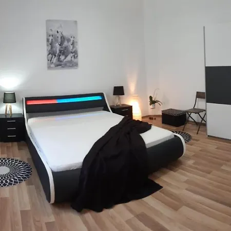 Bico House Апартаменти